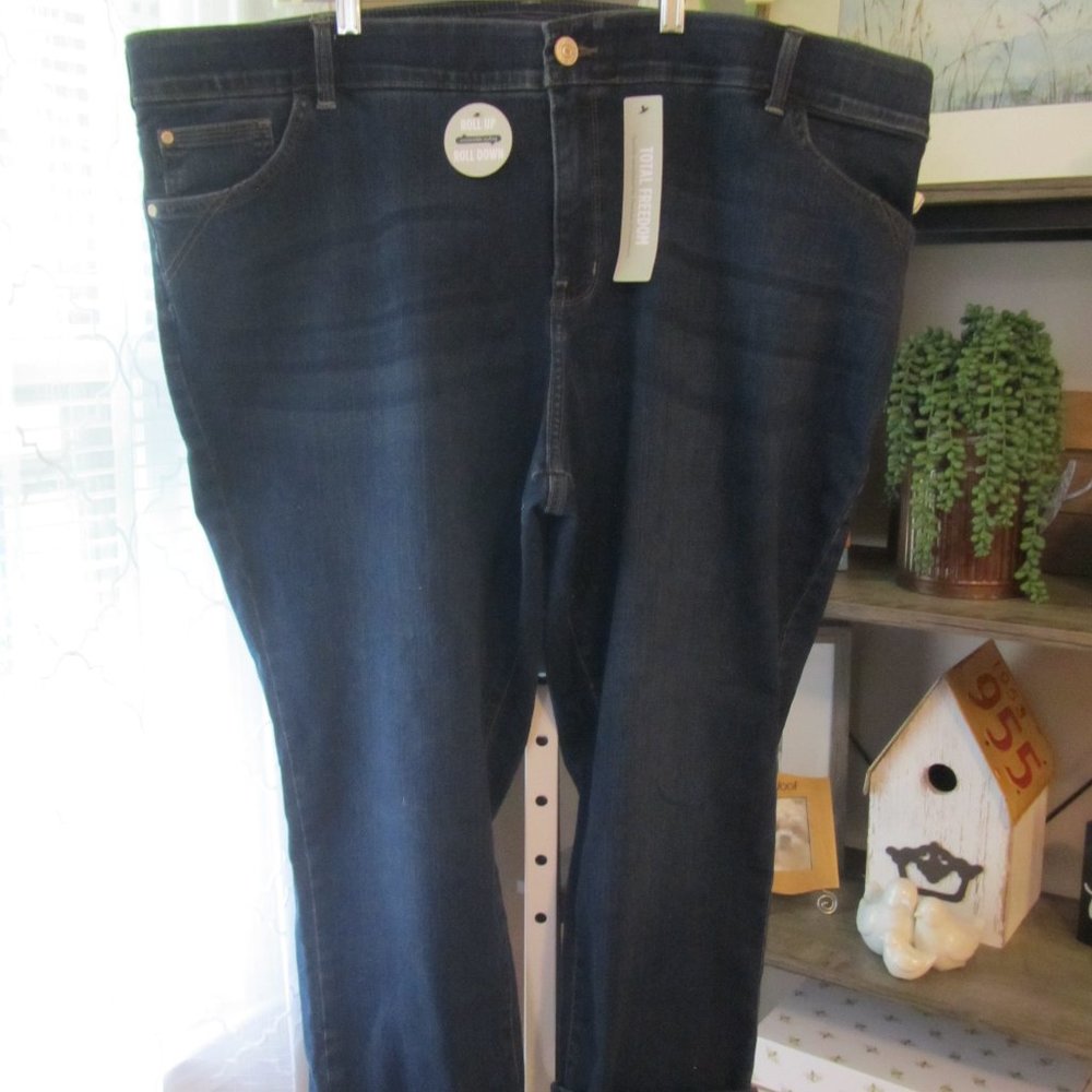Lee Total Freedom Denim Capri Jeans Size 24W